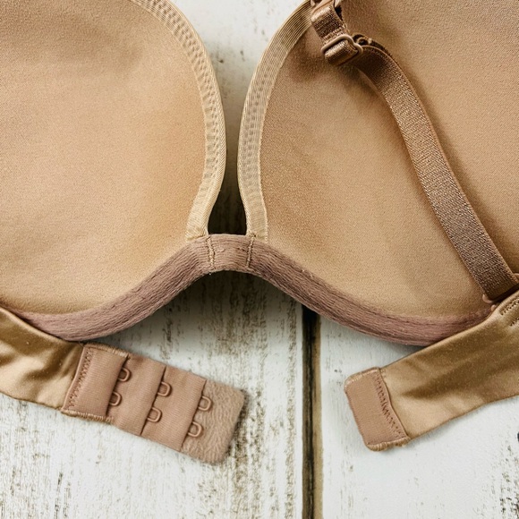 32D Victoria’s Secret Sexy Little Things Push Up Bra - Picture 6 of 8